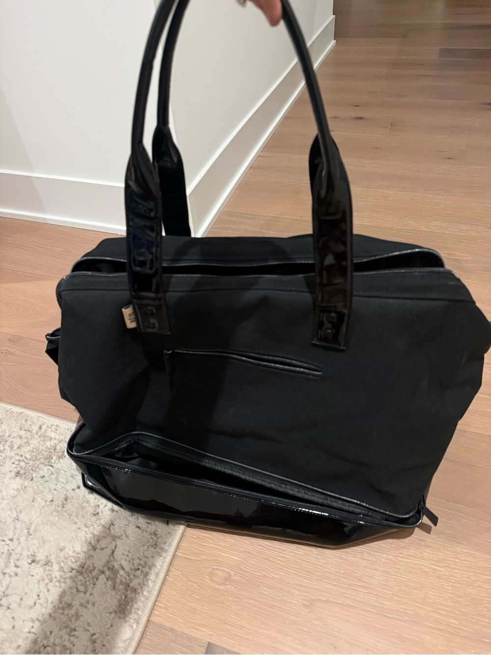 BEIS The Weekend Bag in Black patent - Picture 2 of 7